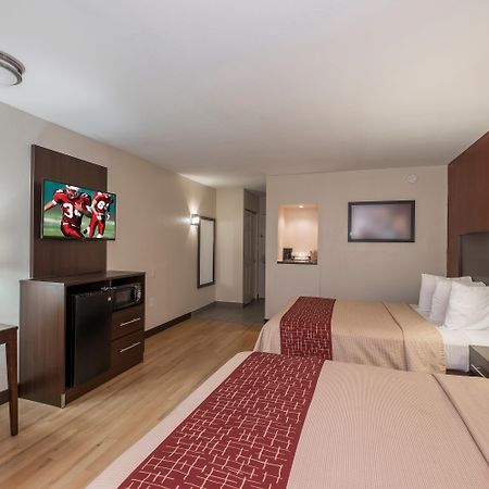 Red Roof Inn Plus+ Poughkeepsie Exterior photo