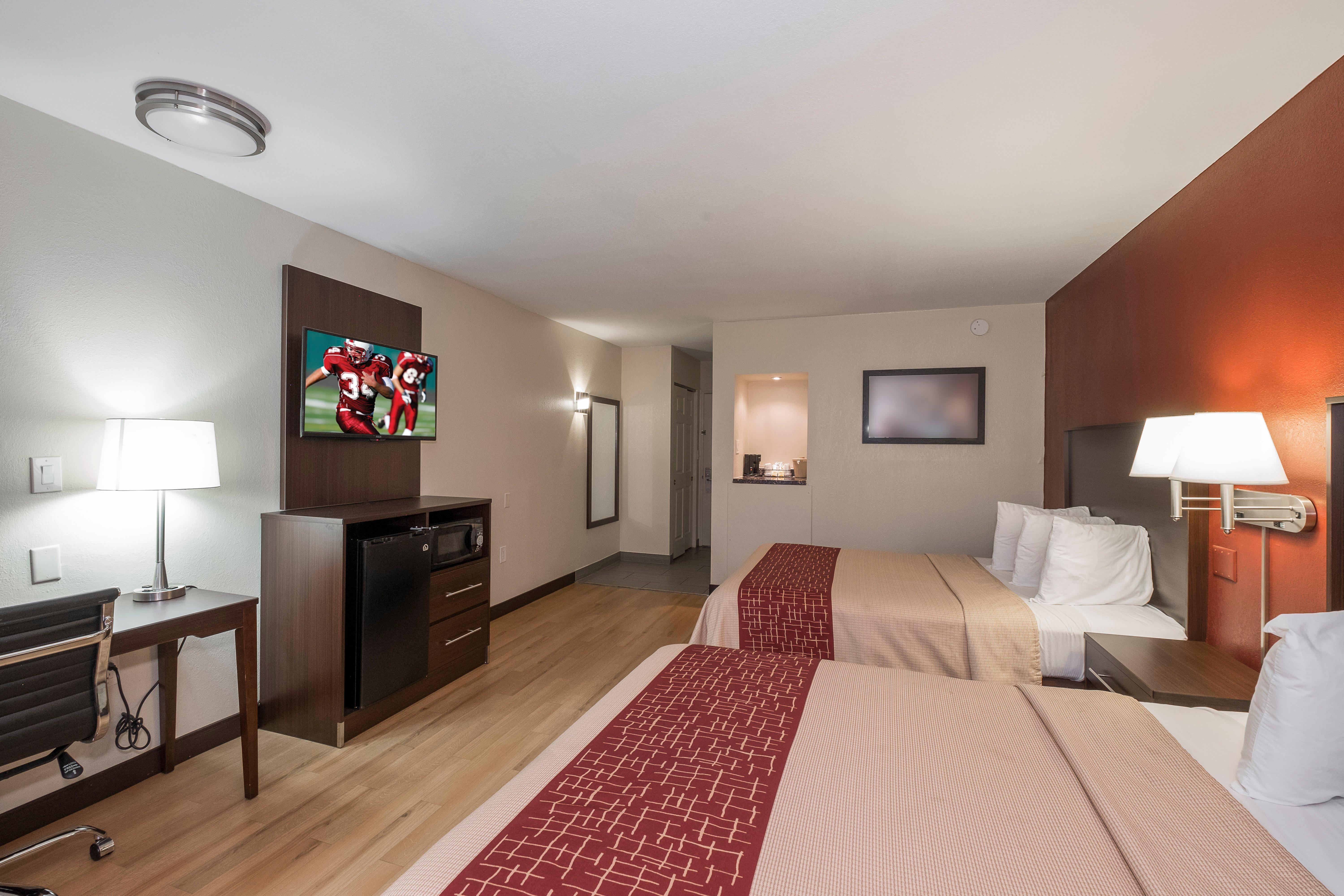 Red Roof Inn Plus+ Poughkeepsie Exterior photo