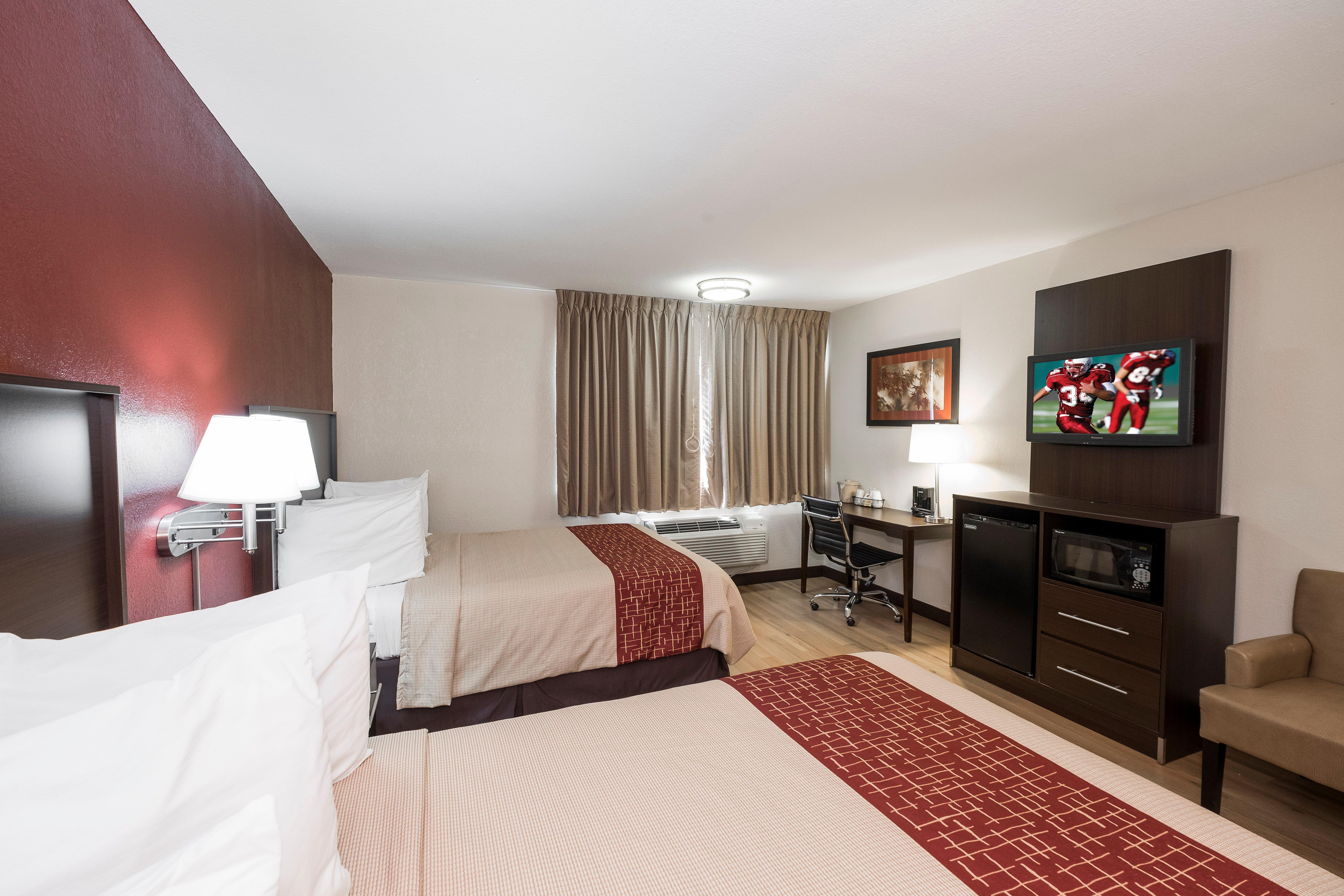 Red Roof Inn Plus+ Poughkeepsie Exterior photo