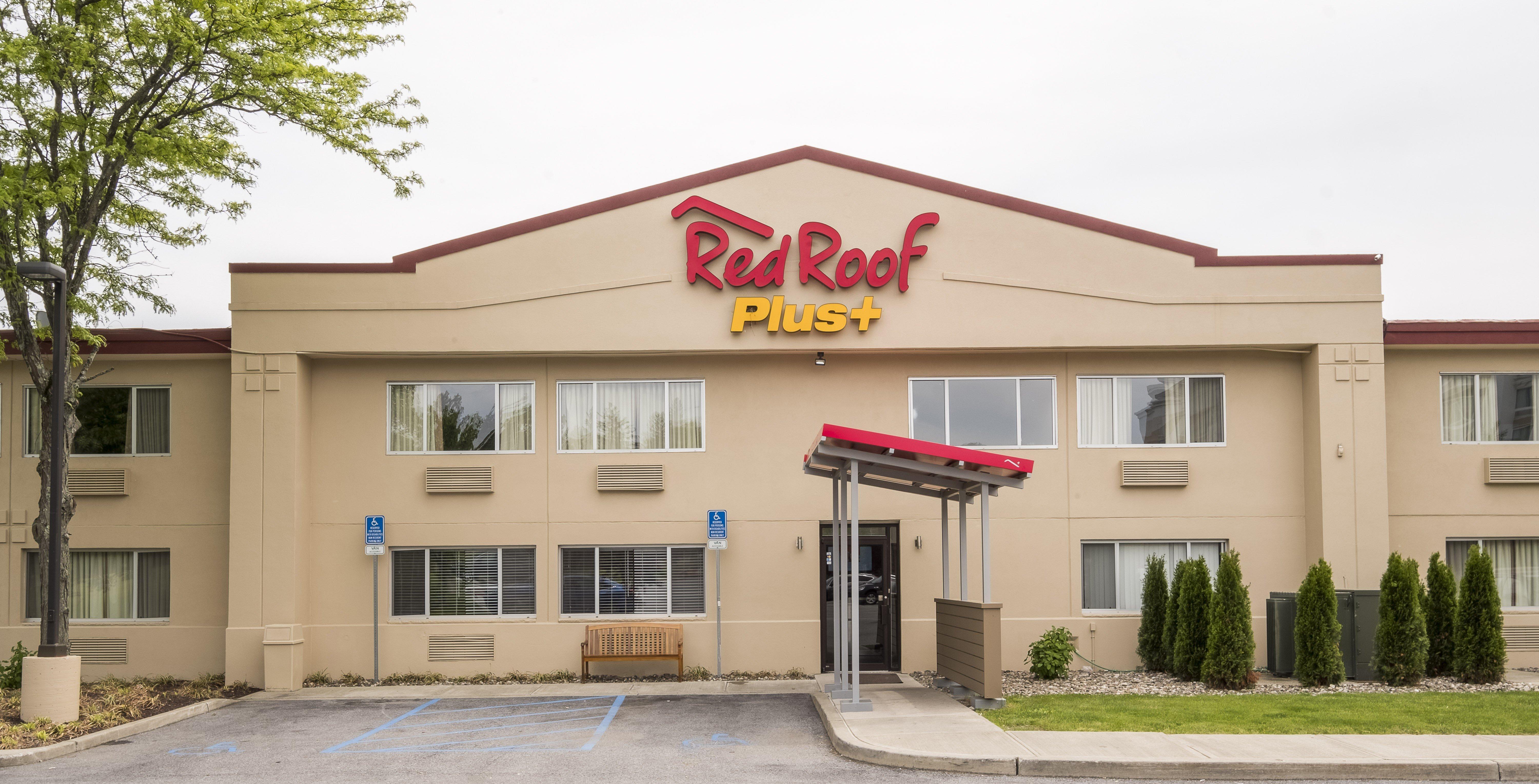 Red Roof Inn Plus+ Poughkeepsie Exterior photo